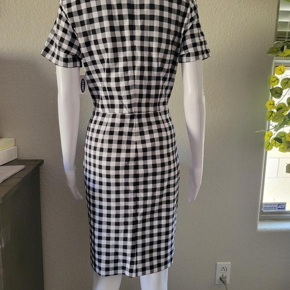 Old Navy Gingham Bodycon Dress - Picture 4 of 6